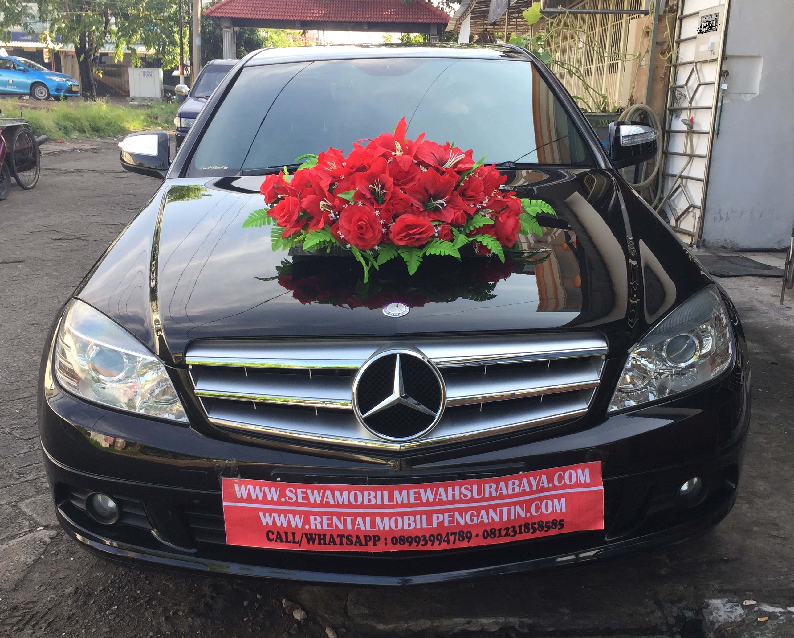 Sewa Alphard Surabaya, Sewa Mobil Alphard Surabaya, Rental Alphard Surabaya, Rental Mobil Alphard Surabaya, Wedding Car Surabaya, Sewa Mobil Pengantin Surabaya, Rental Mobil Pengantin Surabaya