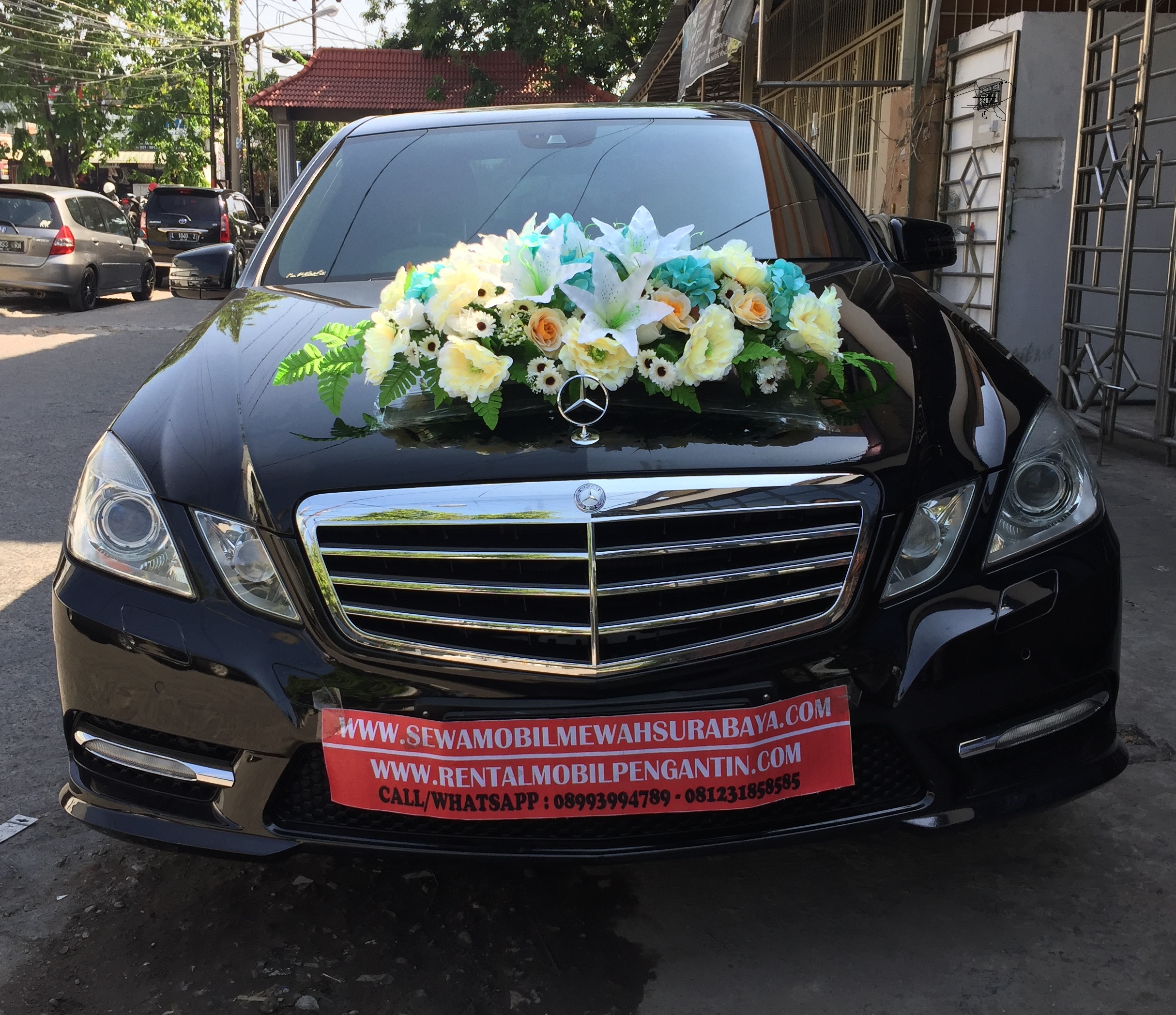 Sewa Alphard Surabaya, Sewa Mobil Alphard Surabaya, Rental Alphard Surabaya, Rental Mobil Alphard Surabaya, Wedding Car Surabaya, Sewa Mobil Pengantin Surabaya, Rental Mobil Pengantin Surabaya